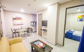 Jade Hotel And Suites